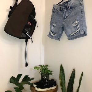 Chrome 20” dark brown messenger bag